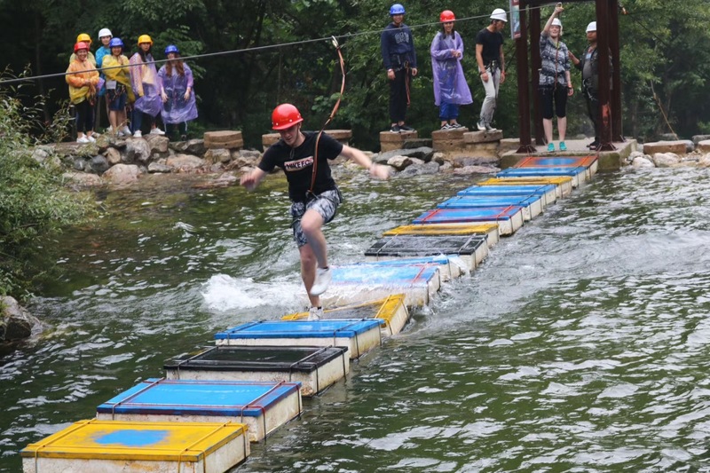 终南山寨峡谷运动乐园水上项目.jpg